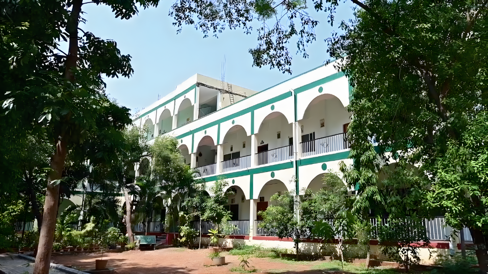 Sarada Vilas Teachers College